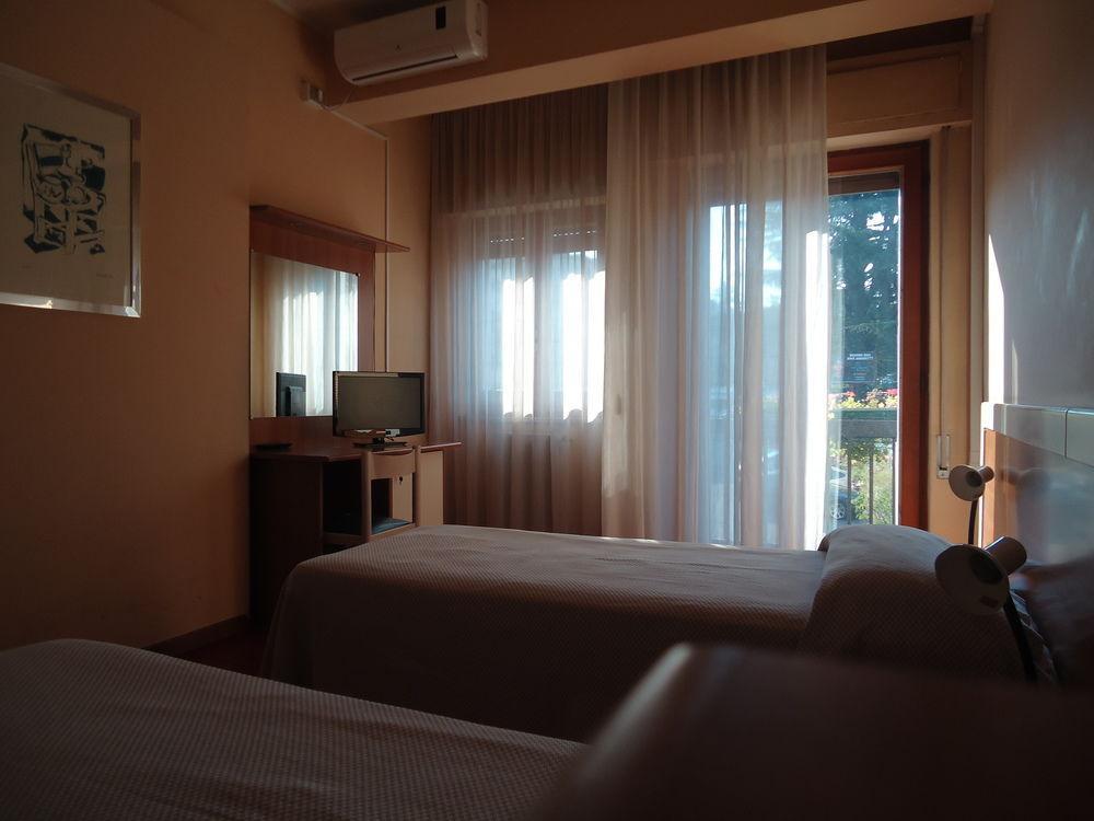 Hotel Ristorante Mommo Polistena Екстериор снимка