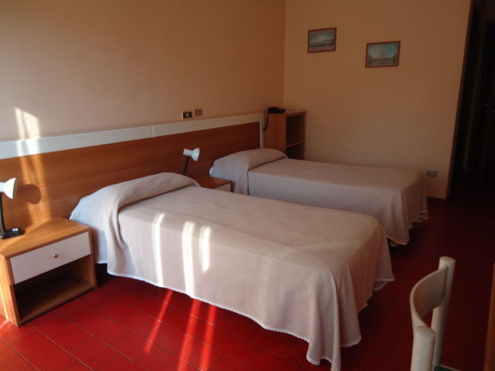 Hotel Ristorante Mommo Polistena Екстериор снимка